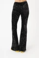 PANTALON FLARE DE LENTEJUELAS. Negro