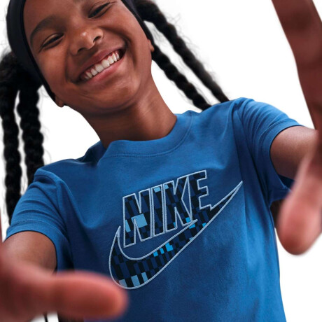 Remera Tee Club Futura Bts de Niña Azul