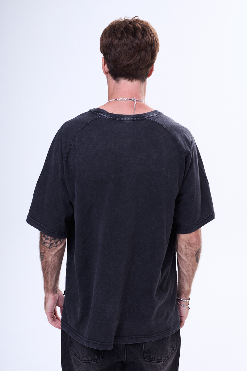 Remera Ares Negro