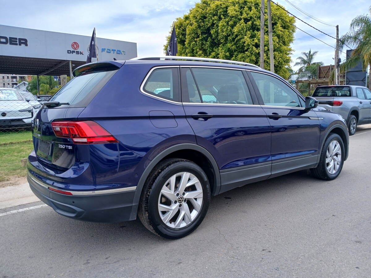 Volkswagen Tiguan Life 1.4 7Pax| Permuta / Financia Volkswagen Tiguan Life 1.4 7Pax| Permuta / Financia