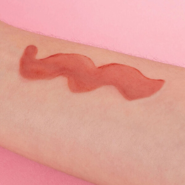 Labial Glossy Minimalist violeta Nº5