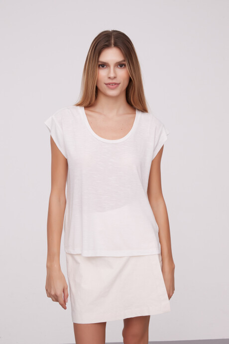 Remera Ailana Marfil / Off White