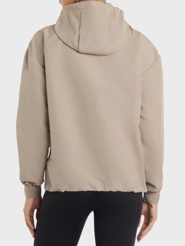 CAMPERA PRO TRAINING WINDBREAKER Umbro Mujer 00b
