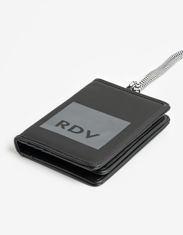 Tarjeteros Porta Pasaporte Rue Du Voyage - Negro