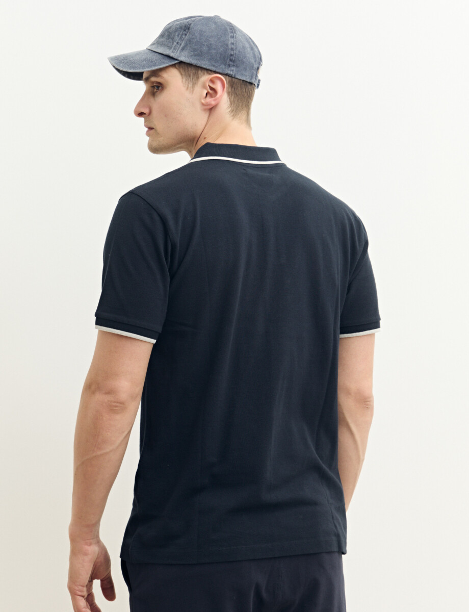 520976 REMERA HARRINGTON LABEL Azul Oscuro
