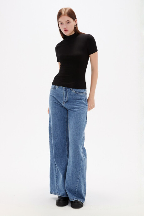 Remera Daly Negro