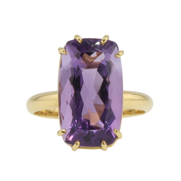 Anillo Vera de oro amarillo 18k con amatista. Anillo Vera de oro amarillo 18k con amatista.