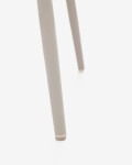 Silla Yunia beige con patas de acero con acabado pintado beige