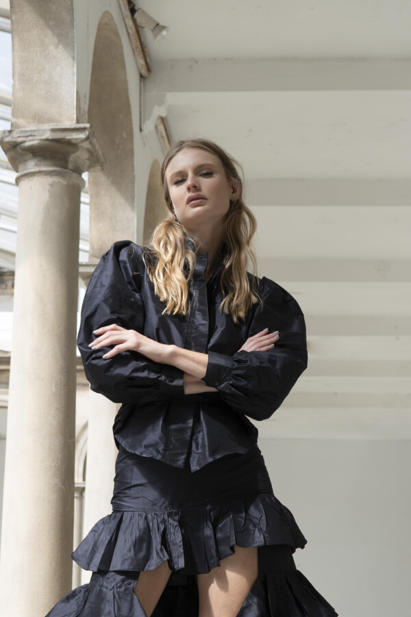 Camisa Hombro Frunce Shantu Camisa Hombro Frunce Shantu