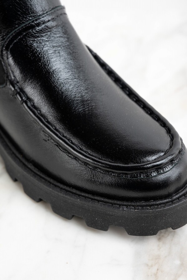 Bota Cuero Negro