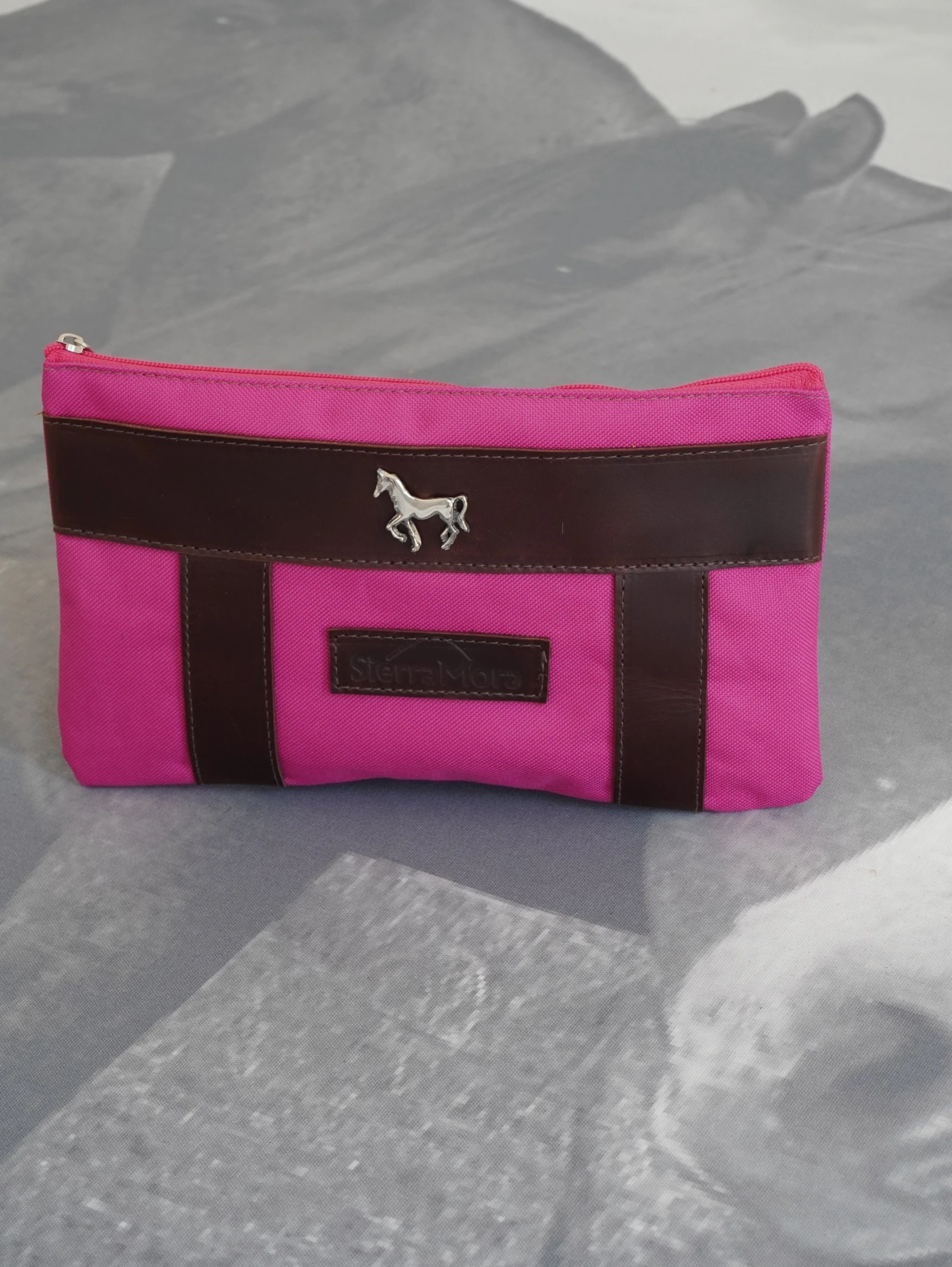 Sobre Cartuchera Mustang -  Chocolate