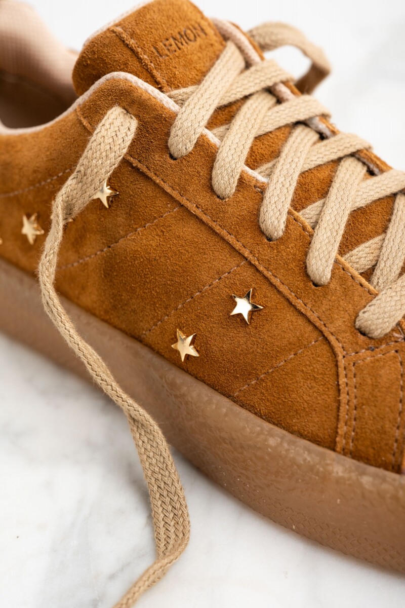 Zapatilla Gamuza Apliques Camel