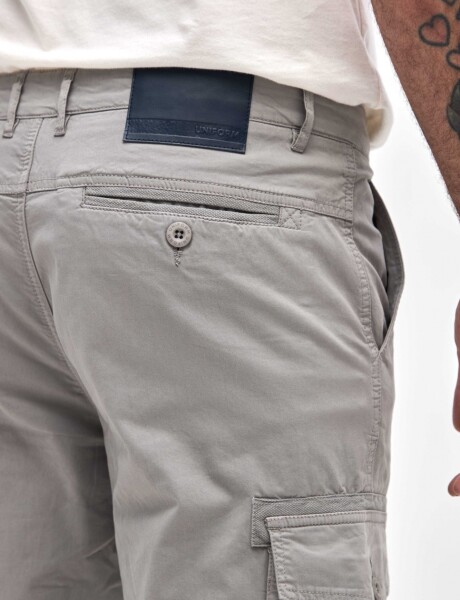 Pantalón cargo Roque I26 Gris perla