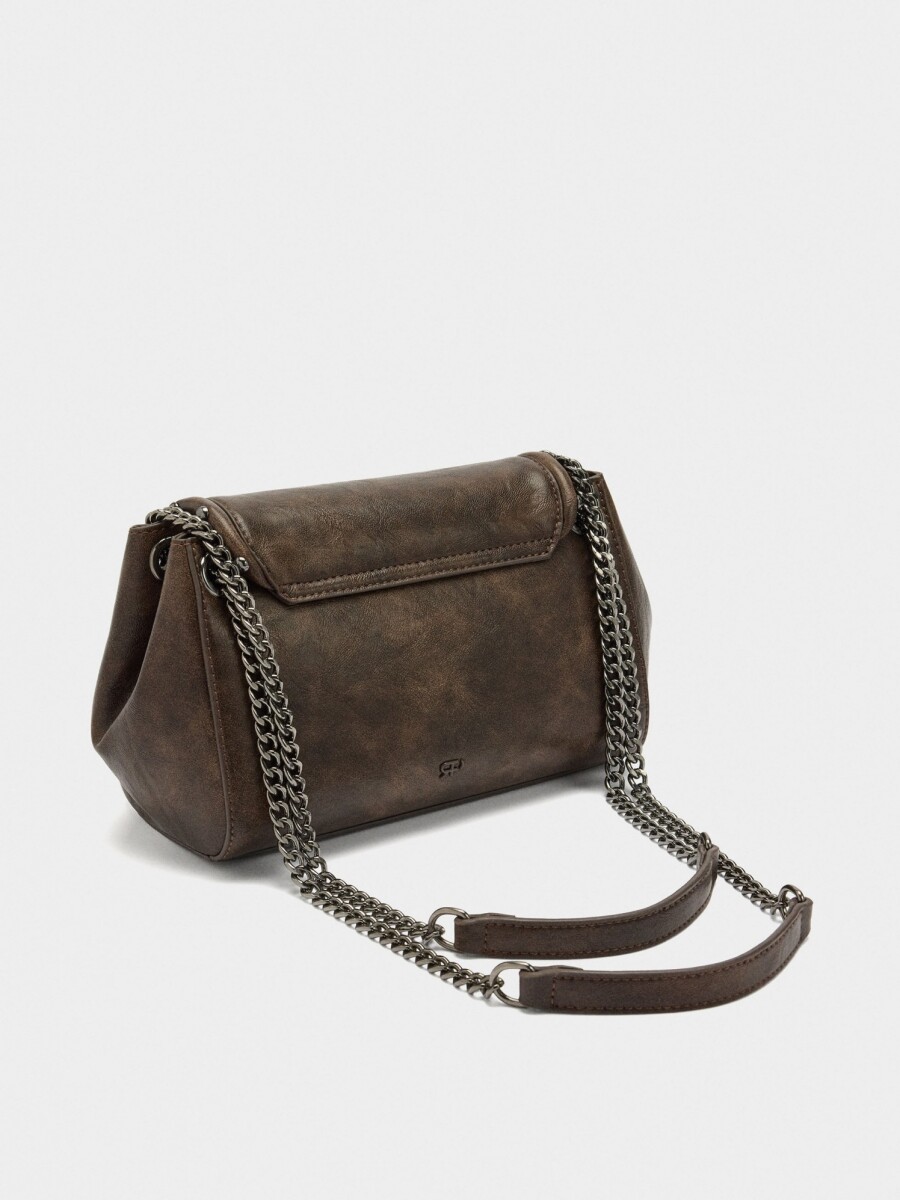 Bolso De Hombro Con Solapa Y Tachuelas marron