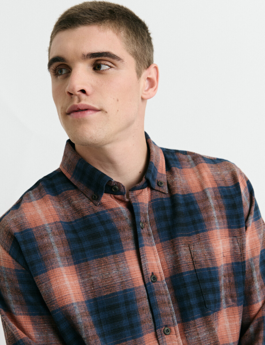 012442 CAMISA HARRINGTON LABEL Naranja