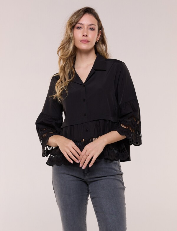 Camisa Con Mangas De Bordado Suizo NEGRO