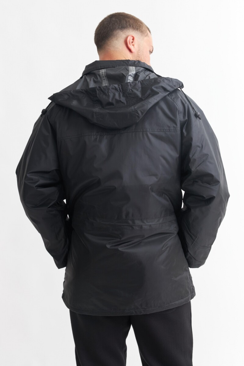 Campera impermeable NEGRO