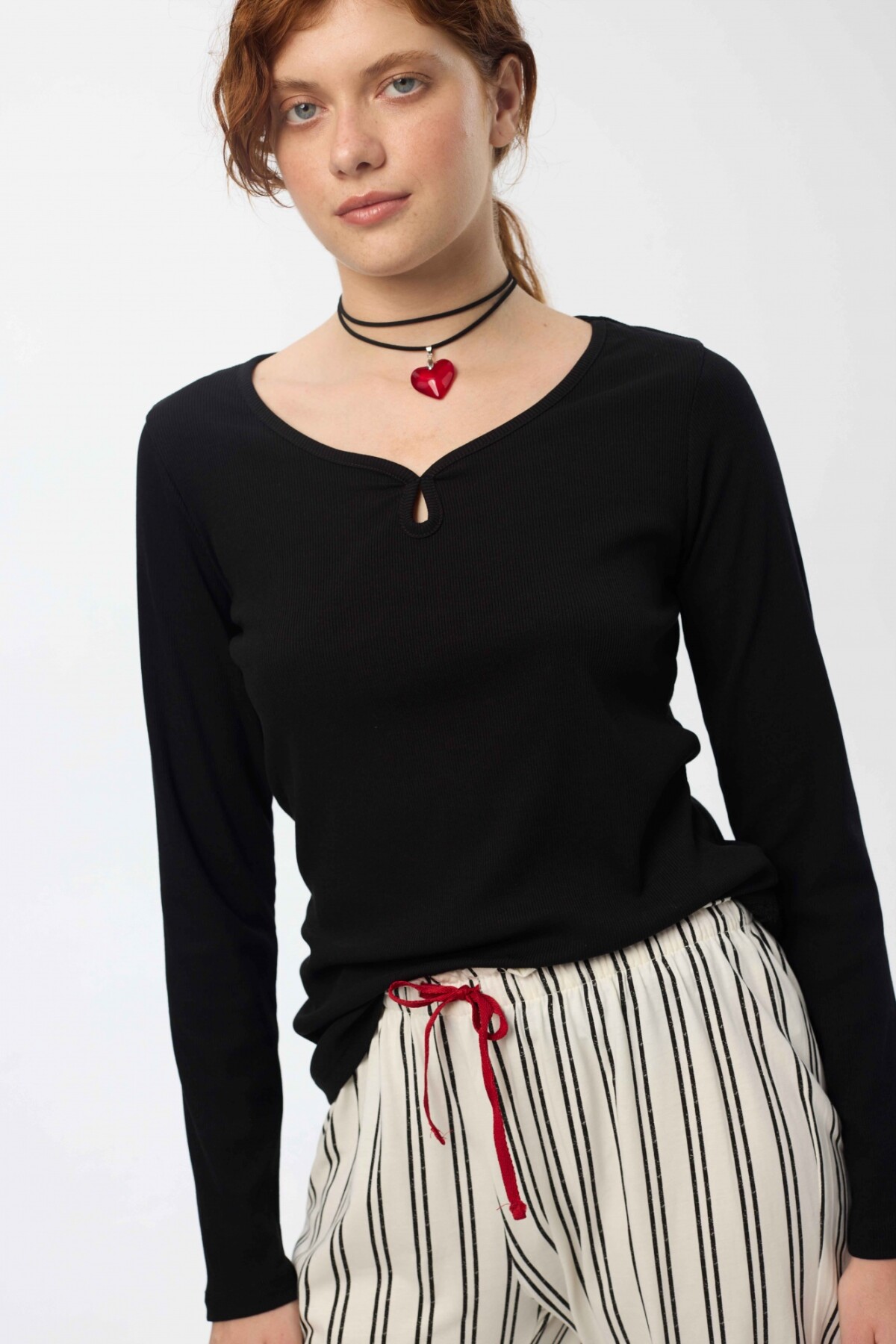 Camiseta Cava Negro