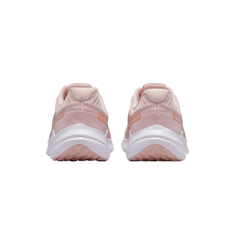 NIKE QUEST 5 600