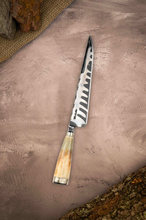 Cuchillo forjado, Cabo Torneado Hueso, Acero San Mai Cuchillo forjado, Cabo Torneado Hueso, Acero San Mai