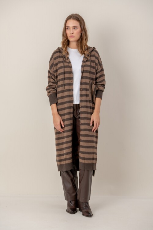 Cárdigan largo con capucha Cárdigan largo con capucha