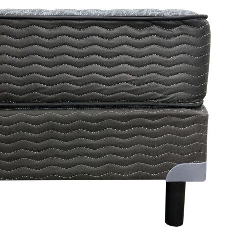 Juego de Dormitorio Sommier Zafiro Black 2 Plazas Ropero Mónaco 4 Puertas y Cómoda Vega 4 Cajones Juego de Dormitorio Sommier Zafiro Black 2 Plazas Ropero Mónaco 4 Puertas y Cómoda Vega 4 Cajones