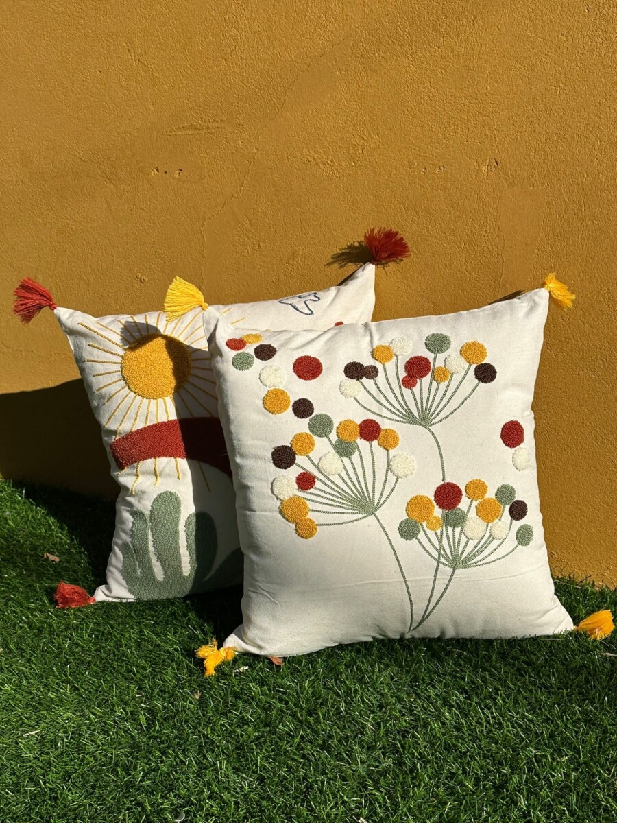 Funda Almohadón Bordada - Modelo 4 