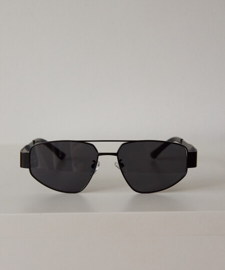 METAL TRIANGLE SUNNIES BLACK/BLACK
