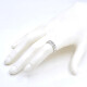Anillo Medio Sin Fin En Oro Blanco 18K, Con Brillantes Anillo Medio Sin Fin En Oro Blanco 18K, Con Brillantes
