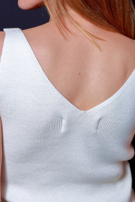 Musculosa Eva Blanca con Botones