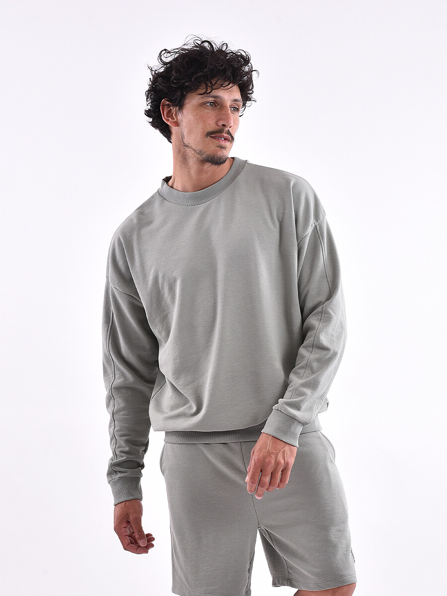 BUZO REGULAR - VERDE GRISACEO 