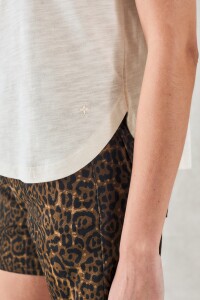 Remera Algodón Escote Metalizado Nácar