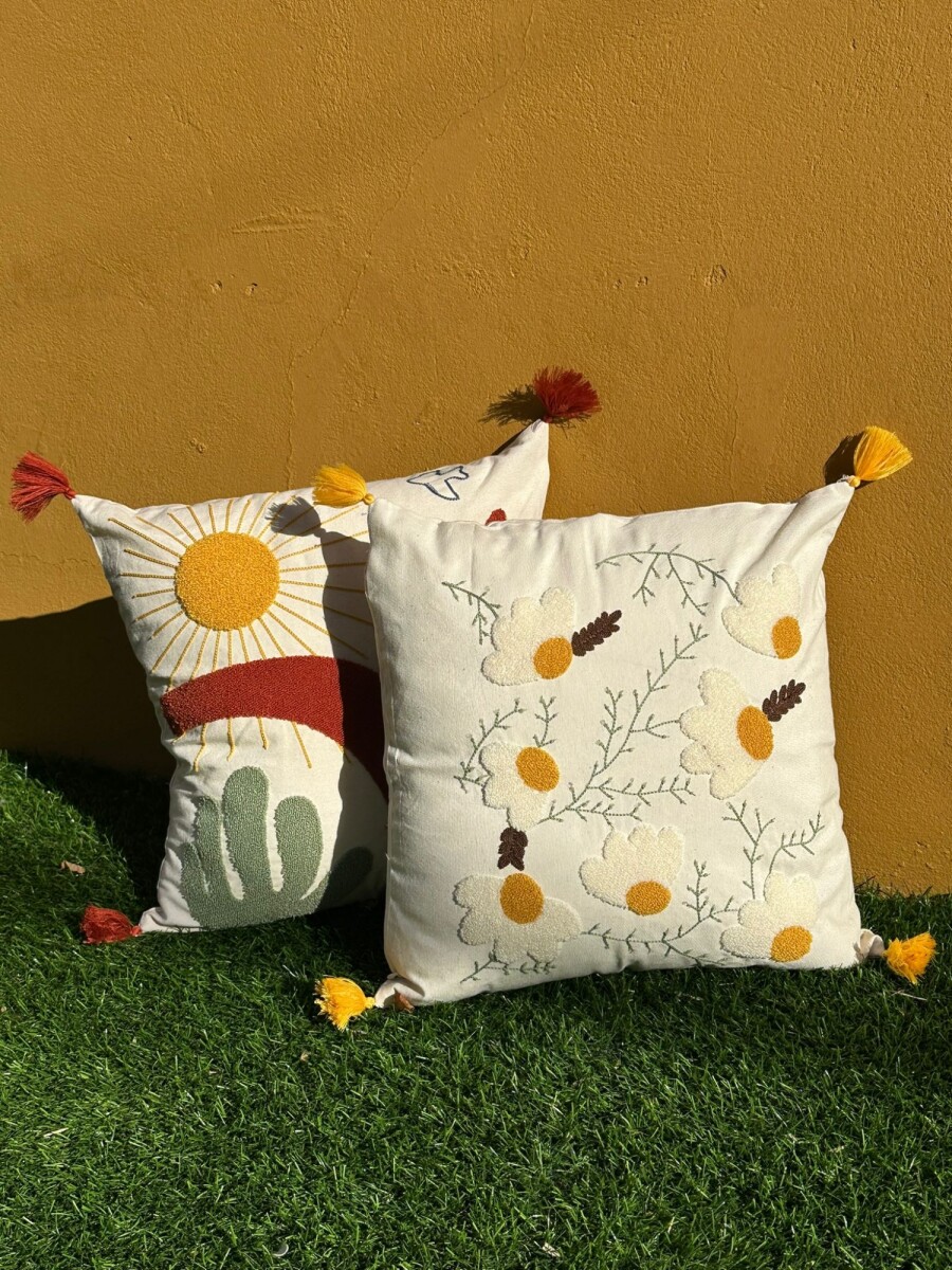 Funda Almohadón Bordada - Modelo 5 