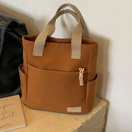 Bolso Tote funcional clásico Marron