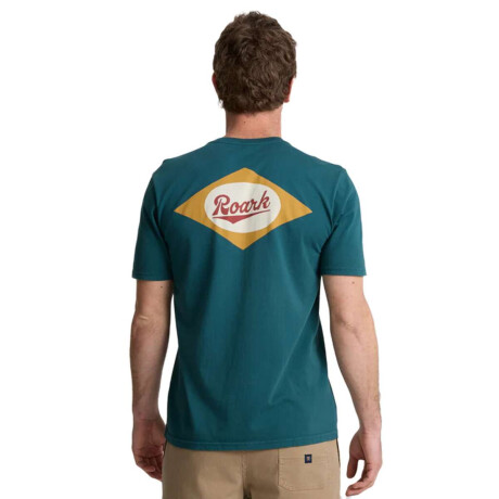 Remera Roark Diamond Script Verde