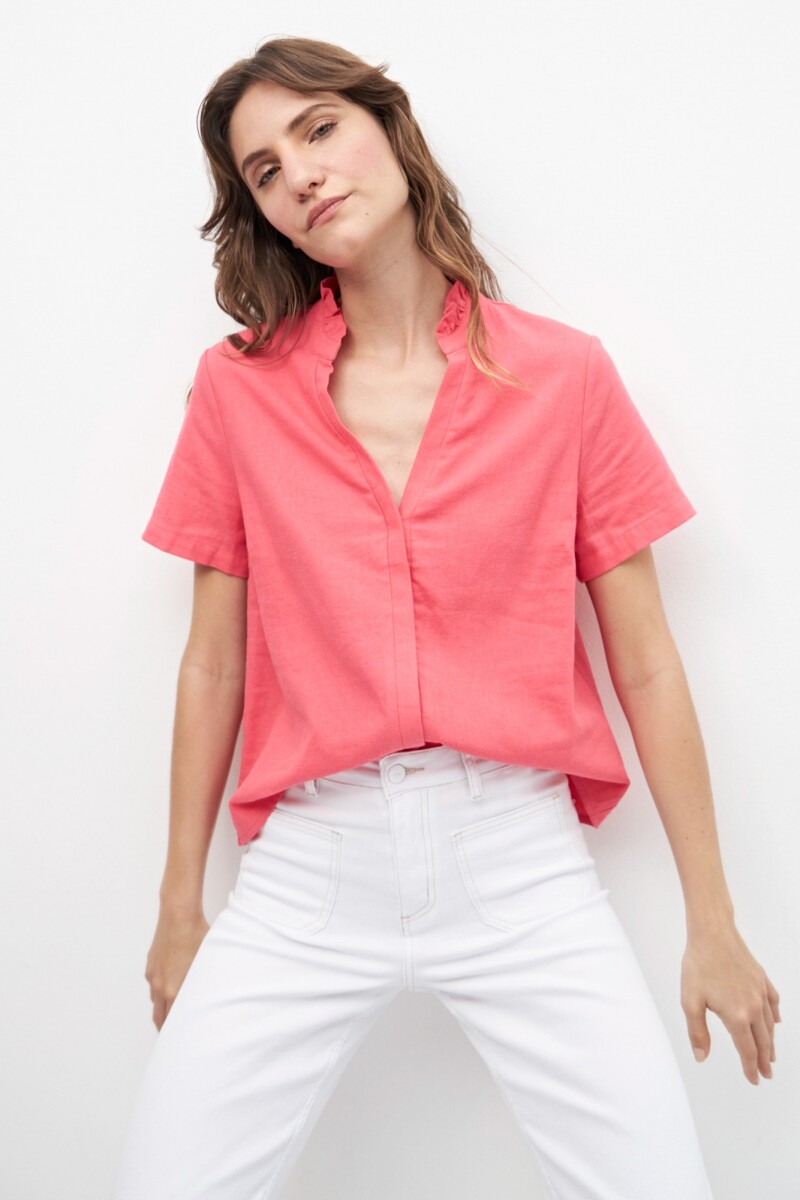 Blusa de lino con volados fucsia