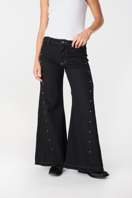 Pantalon Murra Negro con tachas