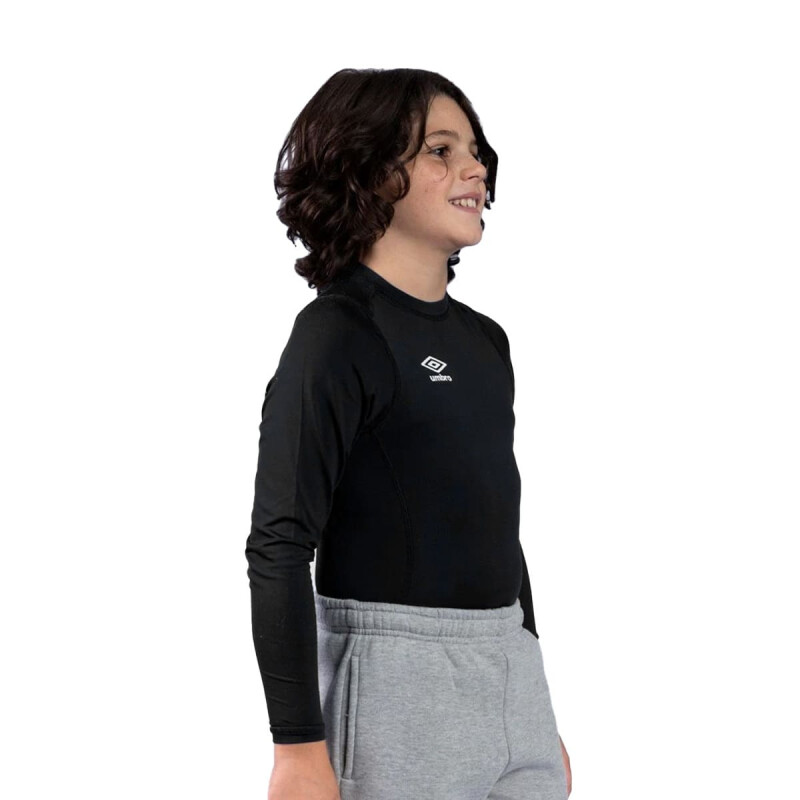Remera Umbro Spandex Térmica de Niños - 262545U0 Negro