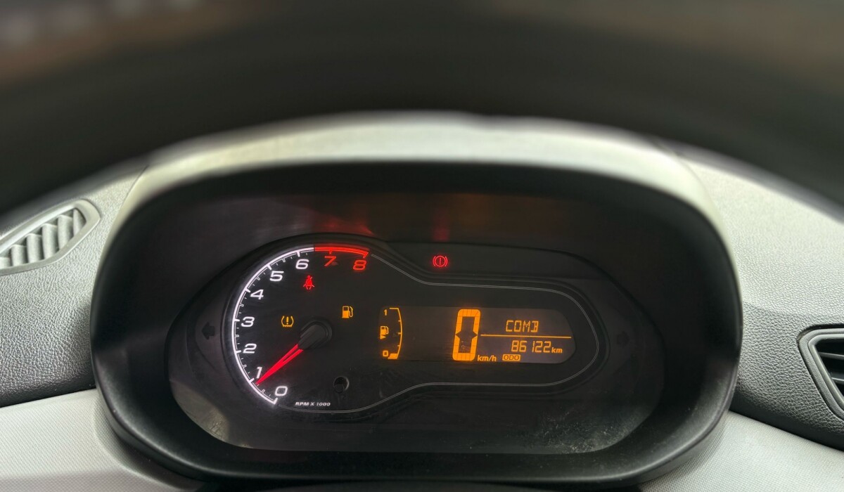 Chevrolet Onix 1,0 Joy LT - 2018 Chevrolet Onix 1,0 Joy LT - 2018