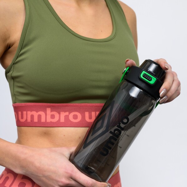 BOTELLA UM Umbro 02v