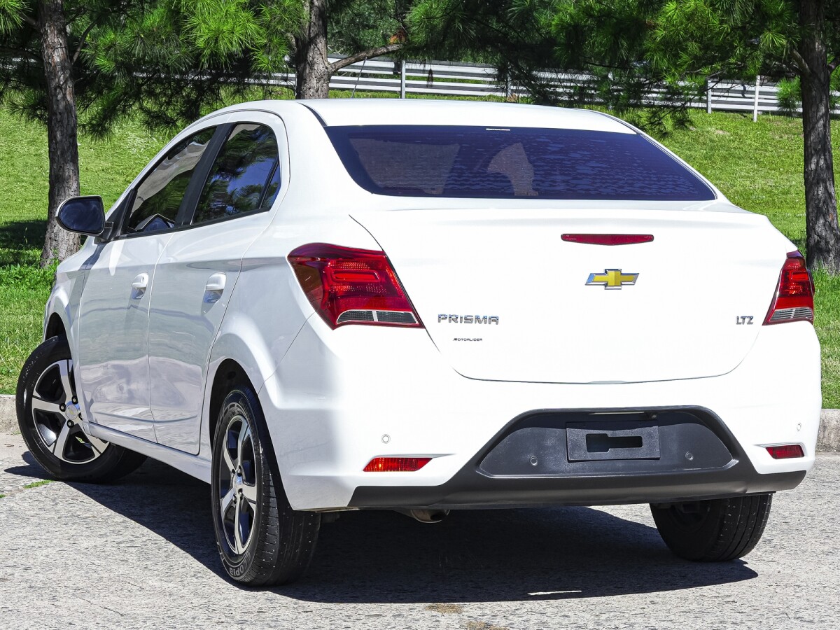 Chevrolet Prisma LTZ 1.4 | Permuta / Financia Chevrolet Prisma LTZ 1.4 | Permuta / Financia