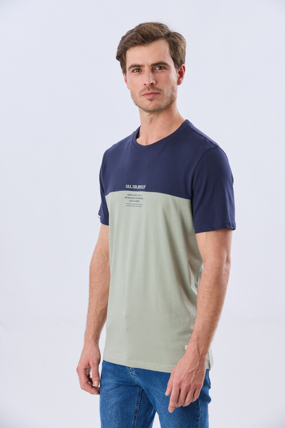 REMERA RAYADA DE ALGODÓN Pistacho