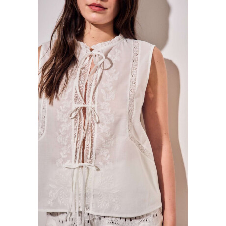 Blusa Bordada Off White
