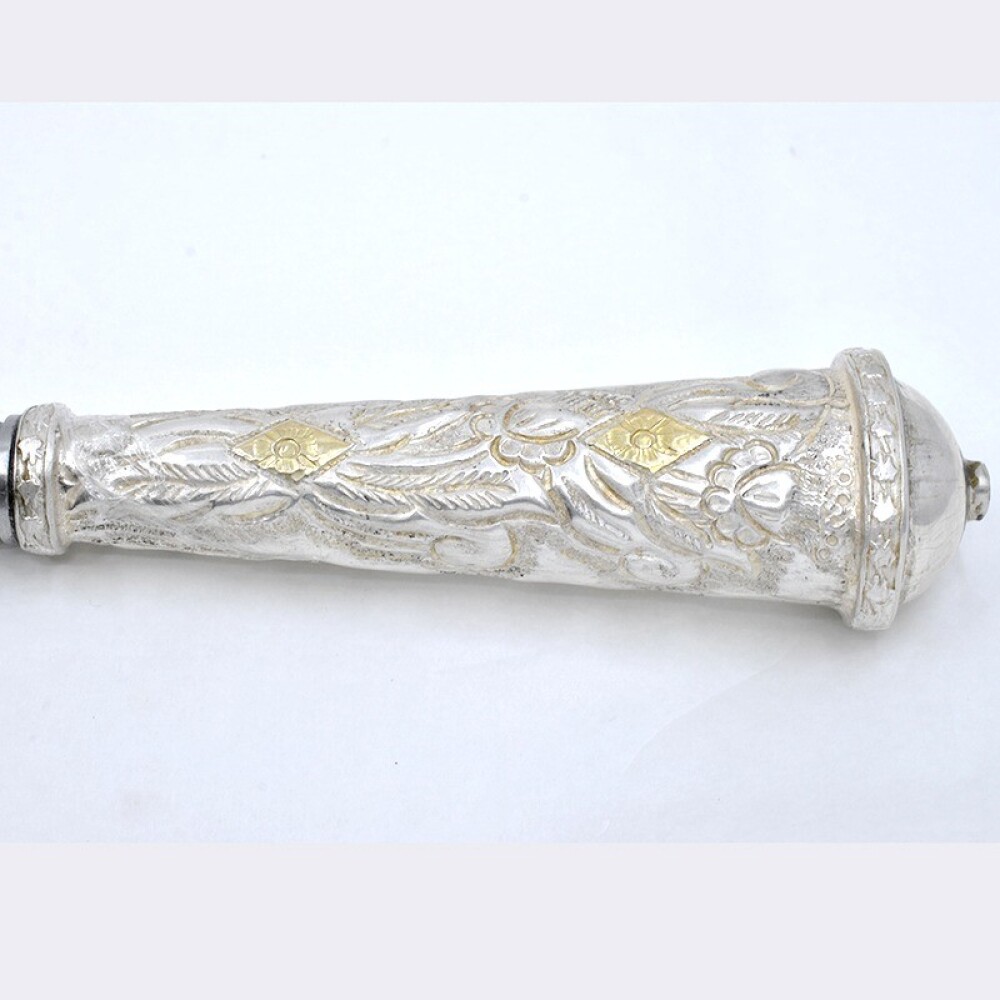Cuchillo Hoja 20 Cm, Cabo De Plata Y Oro, Con Vaina De Cuero Cuchillo Hoja 20 Cm, Cabo De Plata Y Oro, Con Vaina De Cuero