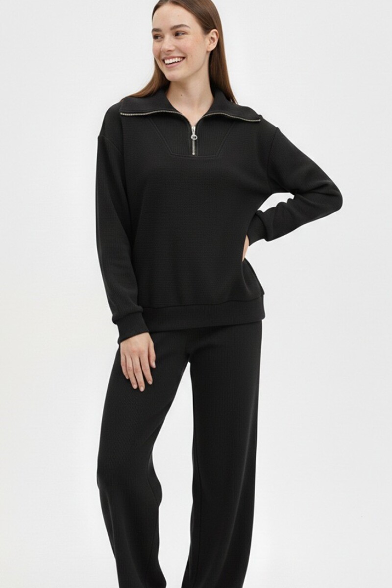 Pantalón Canelado. Negro