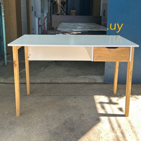 [OUTLET] Escritorio Armado 1 cajón Combinada con Patas en Madera - MDP - Linea Melilla [SOLO RETIRO EN EL LOCAL] [OUTLET] Escritorio Armado 1 cajón Combinada con Patas en Madera - MDP - Linea Melilla [SOLO RETIRO EN EL LOCAL]