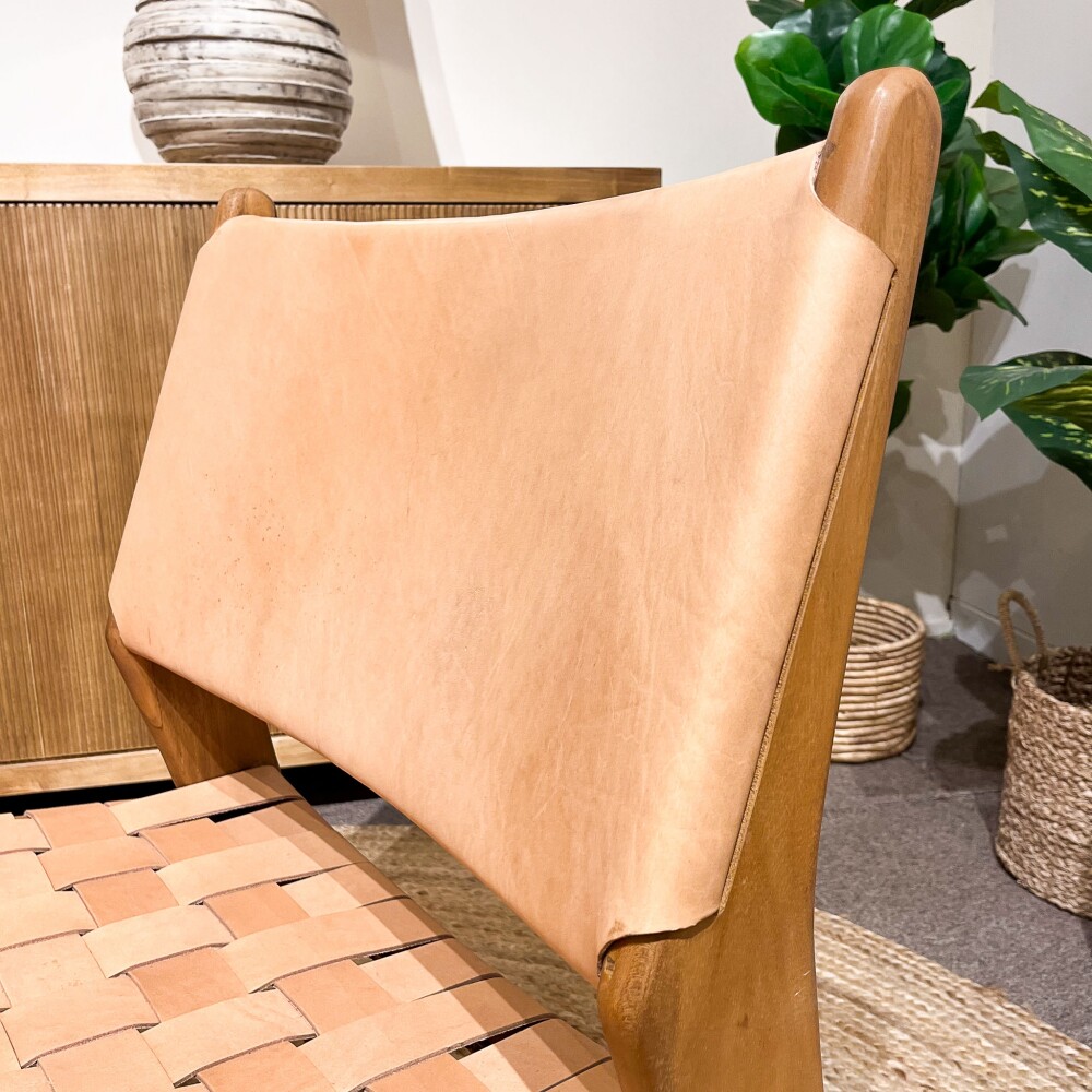 Butaca Nac en cuero natural trenzado Beige Butaca Nac en cuero natural trenzado Beige