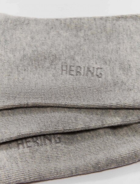 KIT DE 3 PARES DE MEDIAS CAÑO MEDIO GRIS