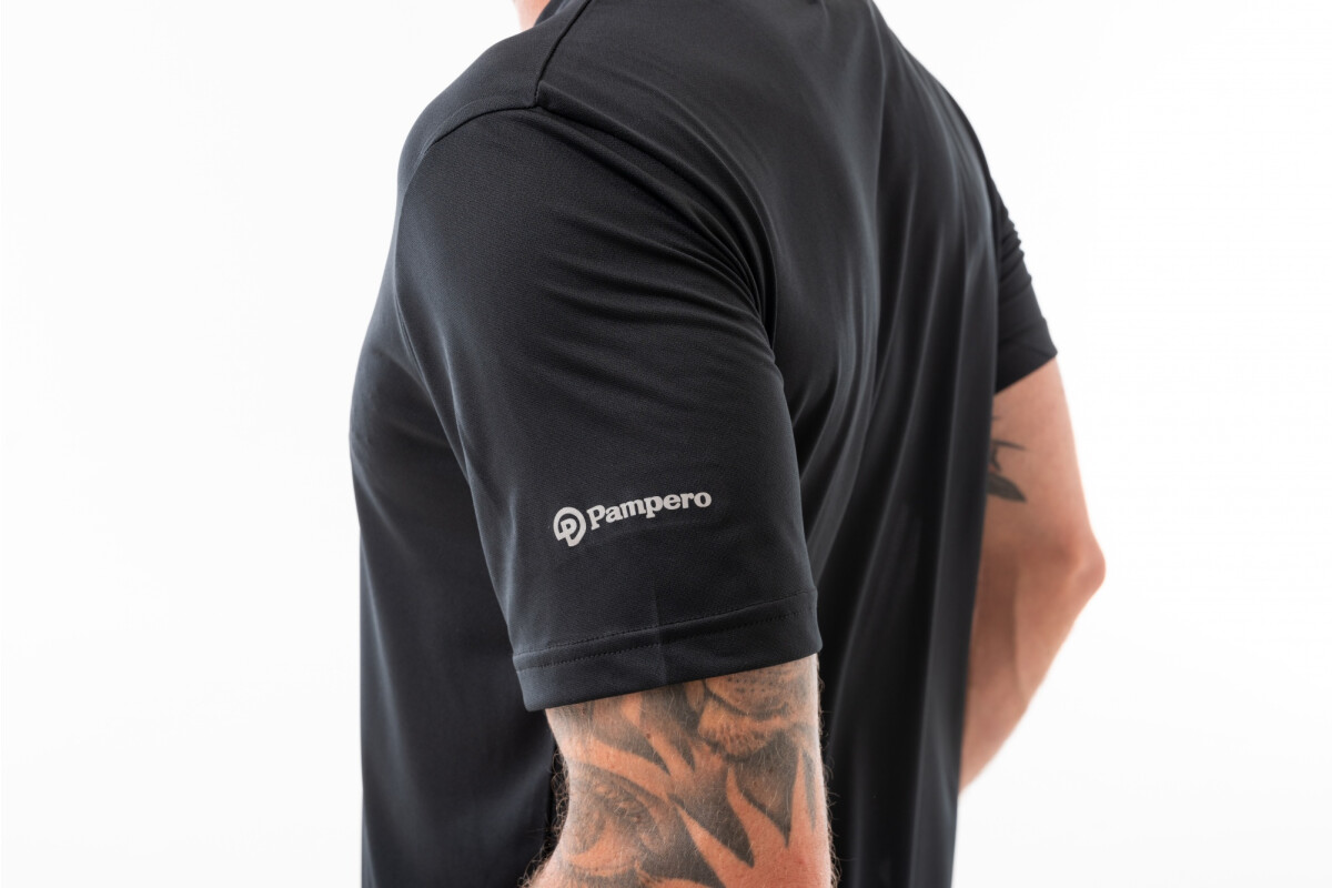 REMERA DRY FIT CUELLO BASE Negro