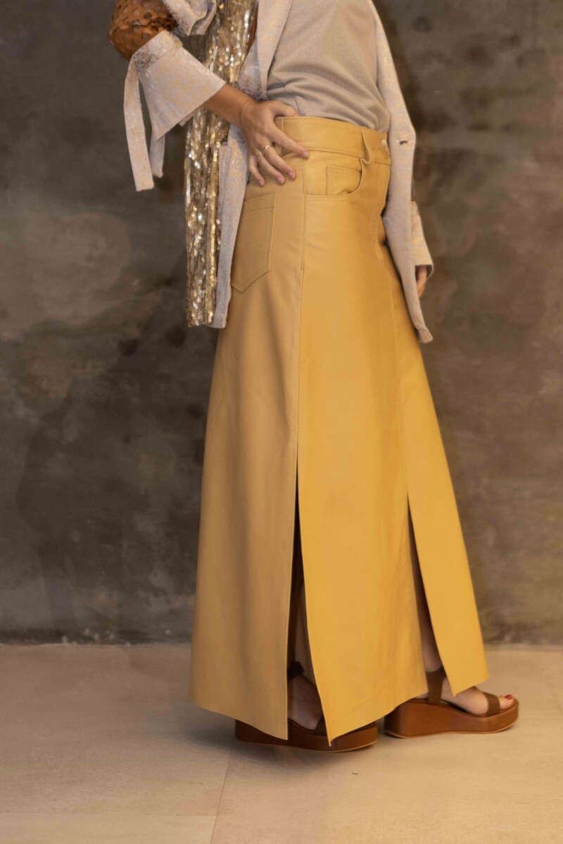 Friend Low Rise Skirt Beige